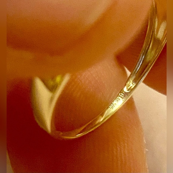 14K  Gold and Diamonds 💎 Women's Ring. Size 8.5 - Picture 4 of 7